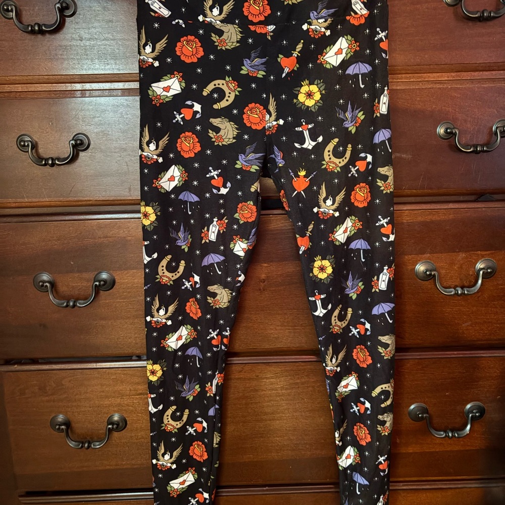 LuLaRoe Tattoo Leggings